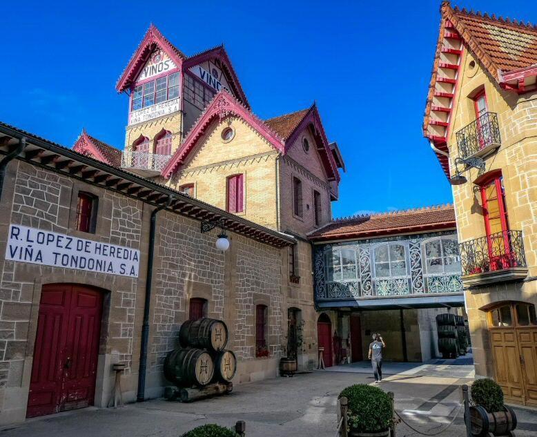 En El Corazon Del Barrio De La Estacion Villa Haro Bagian luar foto